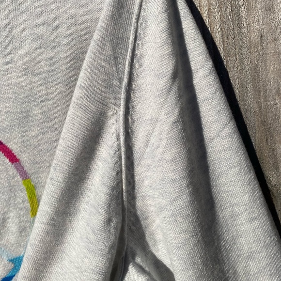 Gap Women’s peace sign sweater - Picture 4 of 6